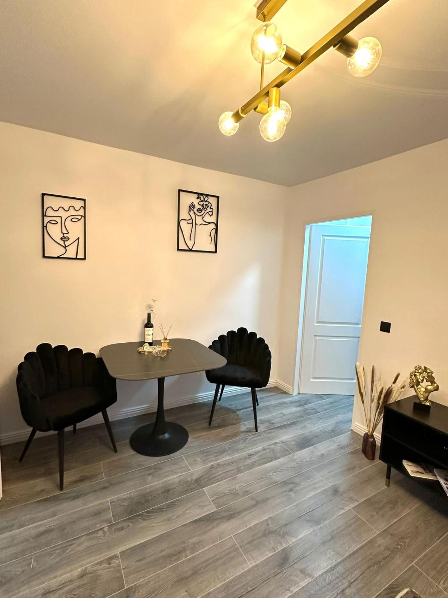 Evelyn Apartment Bistrita  Luaran gambar